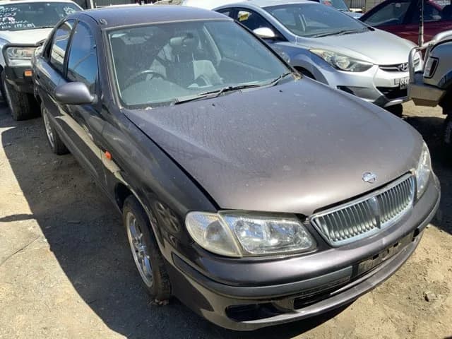 2001 Nissan Pulsar at Lonsdale