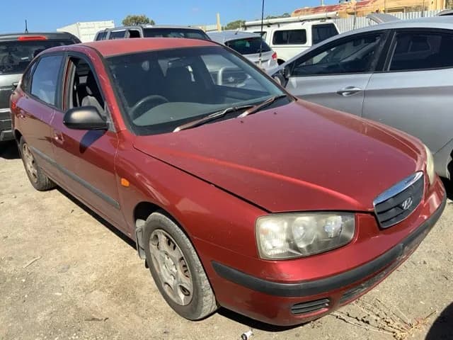 2001 Hyundai Elantra at Lonsdale
