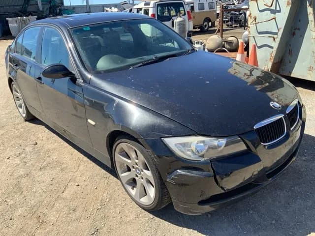 2006 BMW 320i at Lonsdale