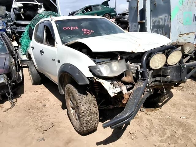 2006 Mitsubishi Triton at Elizabeth