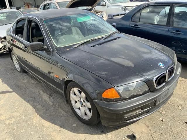 1998 BMW 328i at Lonsdale