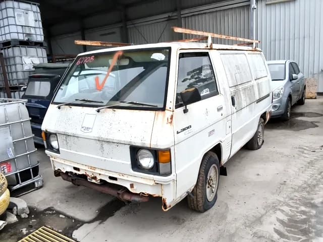 1980 Mitsubishi Express at Elizabeth