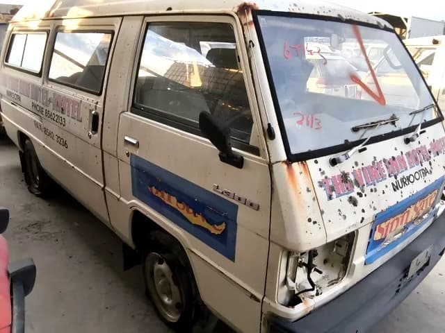 1985 Mitsubishi Express at Elizabeth