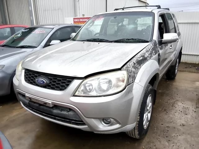 2010 Ford Escape at Elizabeth