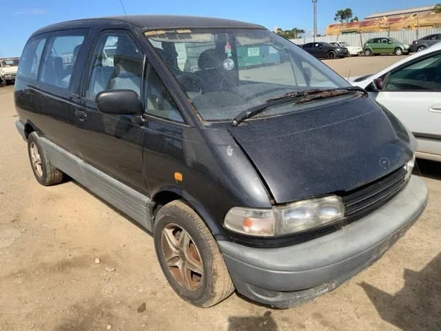 1995 Toyota Tarago at Lonsdale