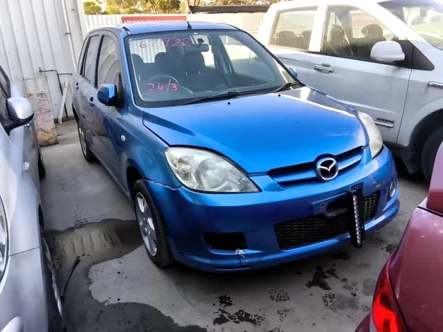 2005 Mazda 2 at Elizabeth