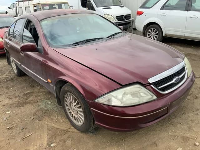 1999 Ford Fairmont at Lonsdale