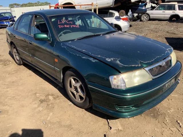 2002 Toyota Avalon at Lonsdale