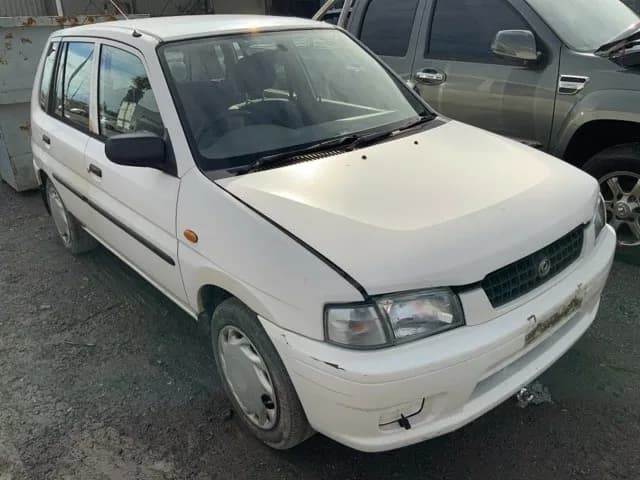 1996 Mazda 121 at Lonsdale