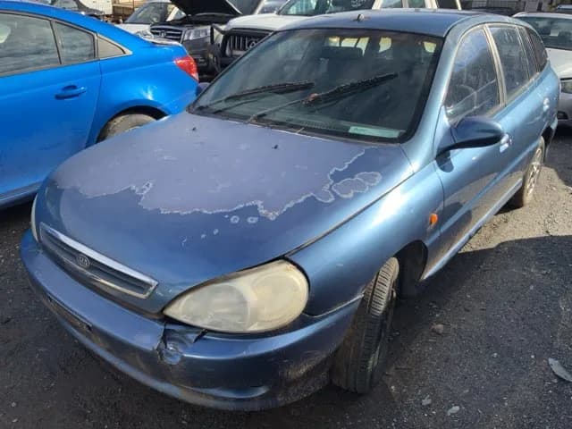 2002 Kia Rio at Lonsdale