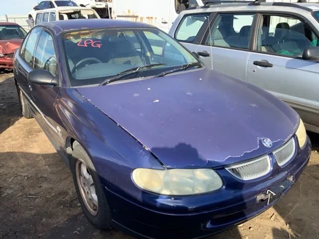 2000 Holden Commodore at Lonsdale