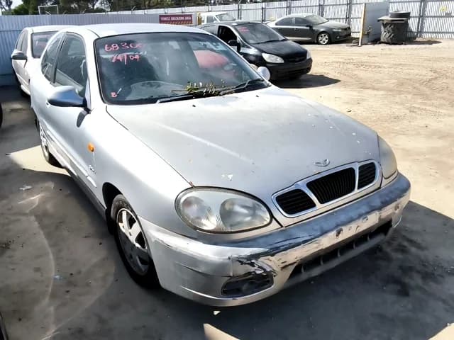 2001 Daewoo Lanos at Elizabeth