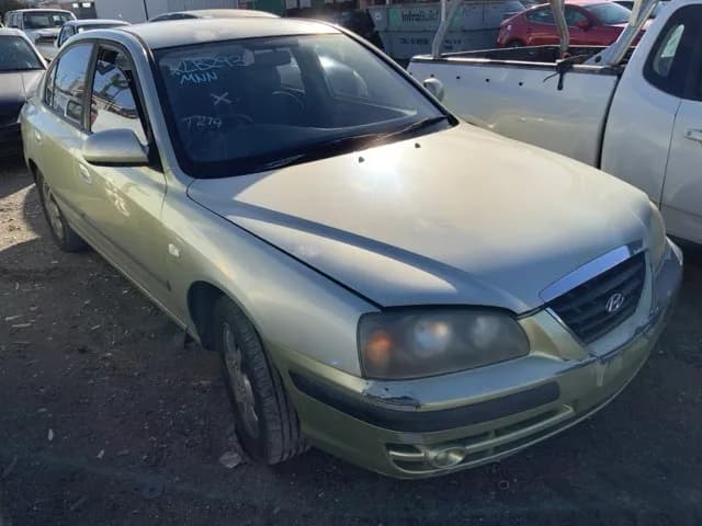 2005 Hyundai Elantra at Lonsdale