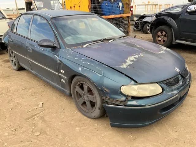 1998 Holden Commodore at Lonsdale