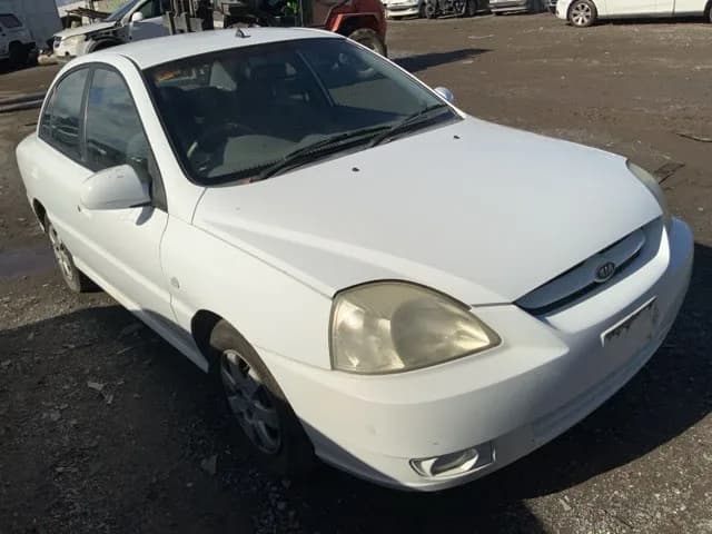 2004 Kia Rio at Lonsdale