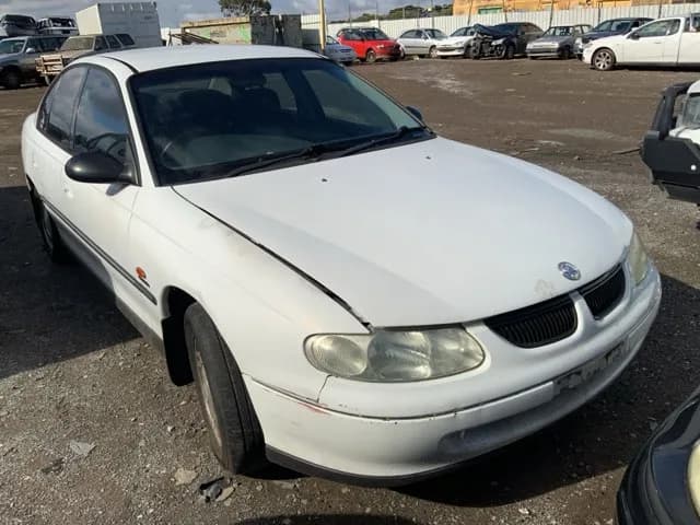 1998 Holden Commodore at Lonsdale