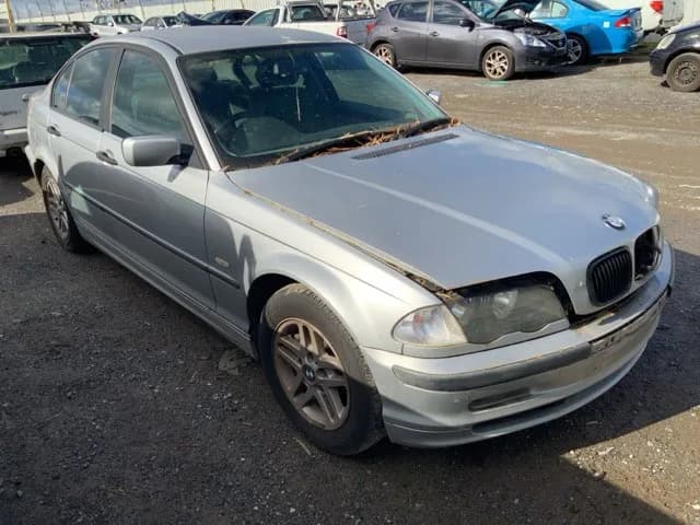 2000 BMW 318i at Lonsdale