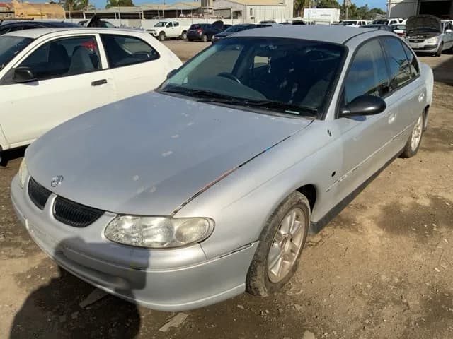 2001 Holden Commodore at Lonsdale