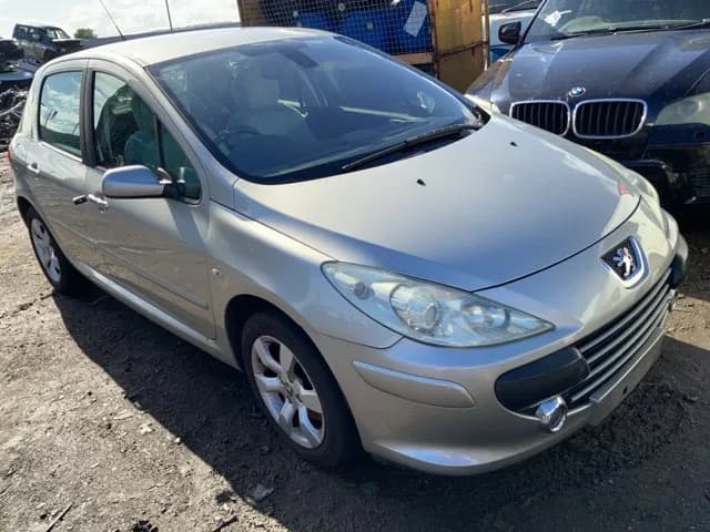 2006 Peugeot 307 at Lonsdale