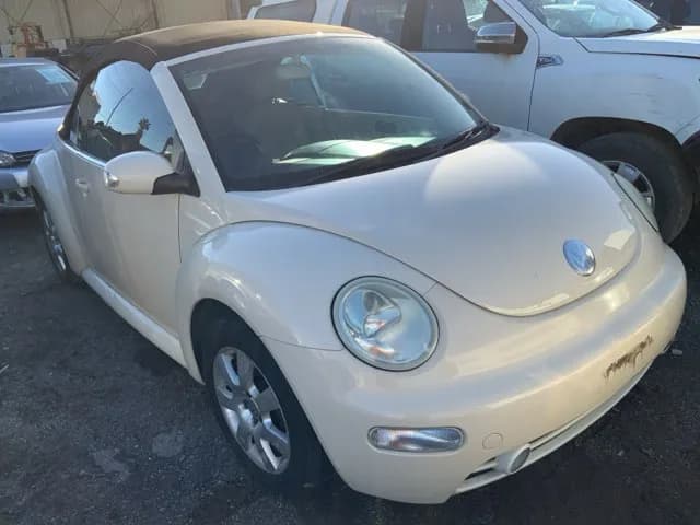 2004 Volkswagon Beetle at Lonsdale