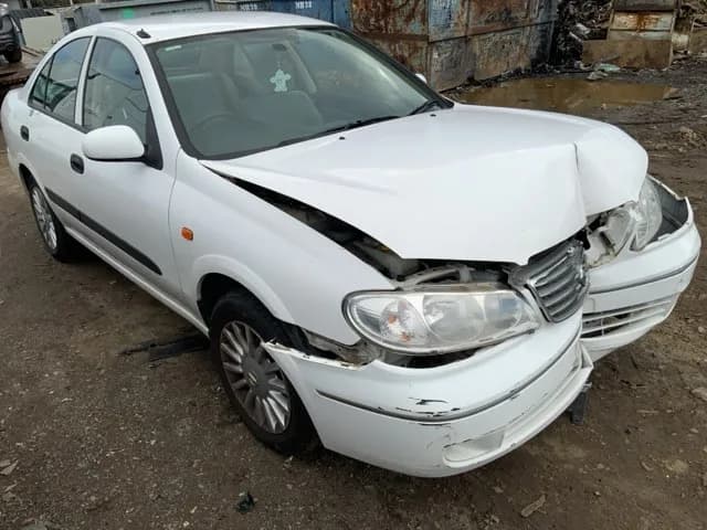2004 Nissan Pulsar at Lonsdale