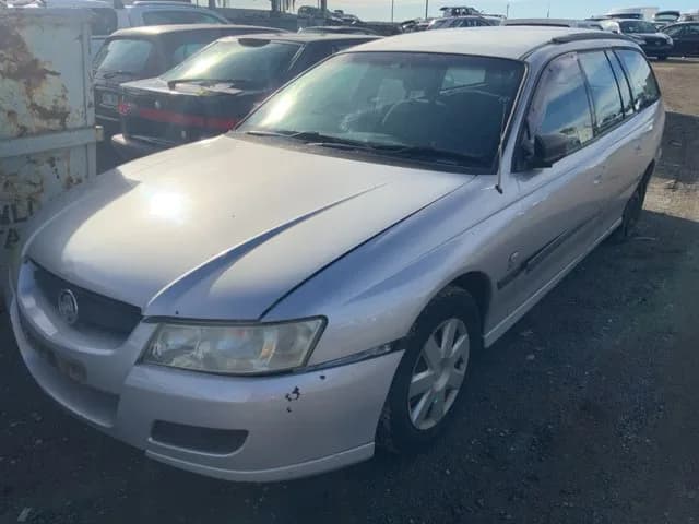2005 Holden Commodore at Lonsdale