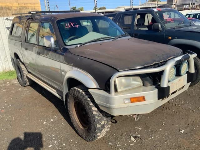 2001 Mitsubishi Triton at Lonsdale