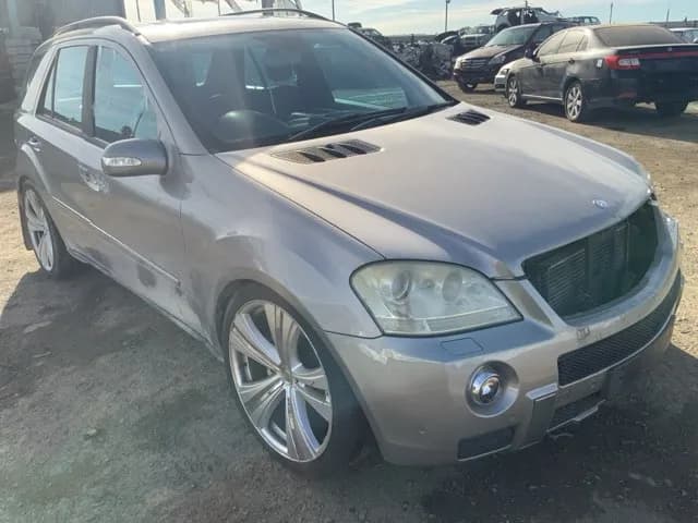 2006 Mercedes-Benz Ml320 at Lonsdale