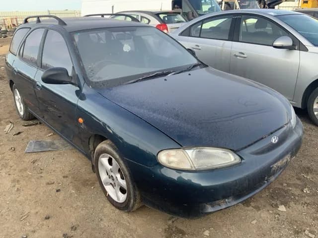 1997 Hyundai Lantra at Lonsdale
