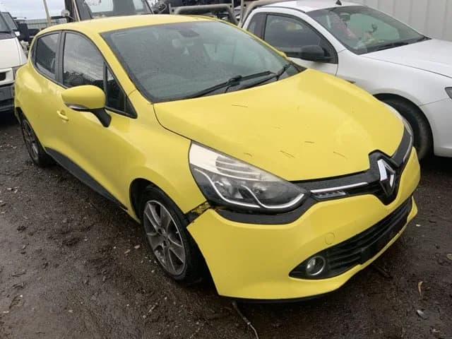2014 Renault Clio at Lonsdale