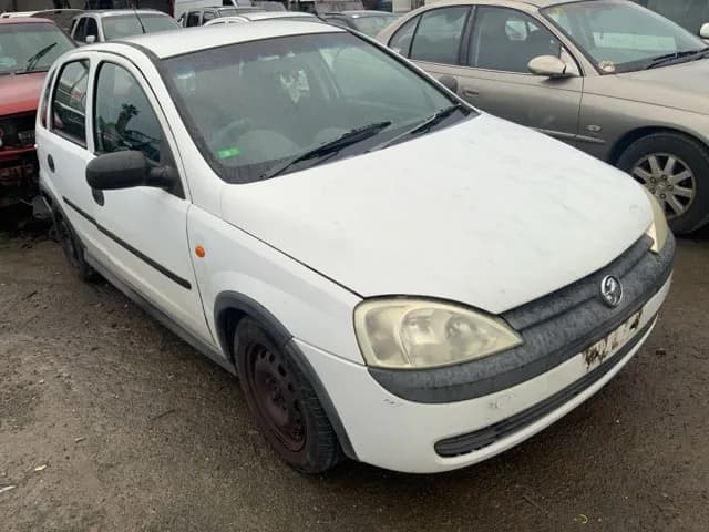 2001 Holden Barina at Lonsdale