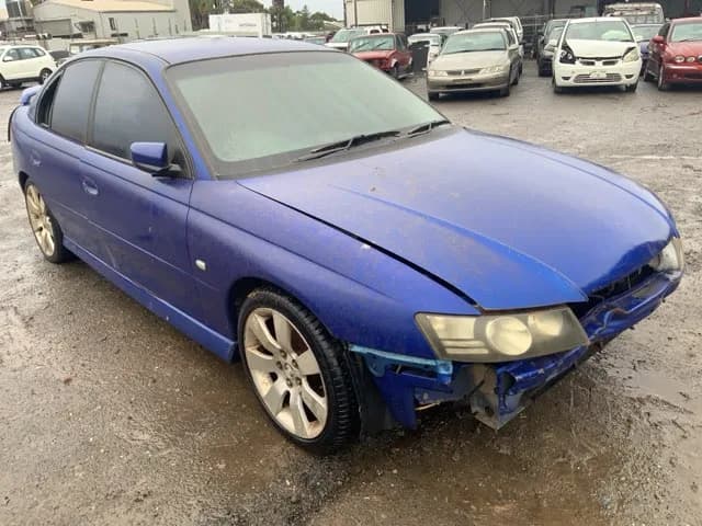 2004 Holden Commodore at Lonsdale