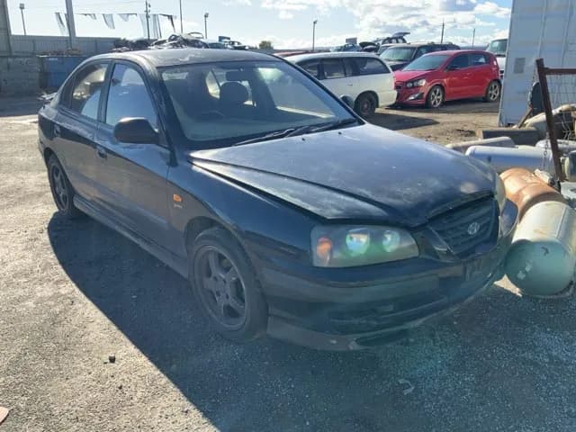 2004 Hyundai Elantra at Lonsdale