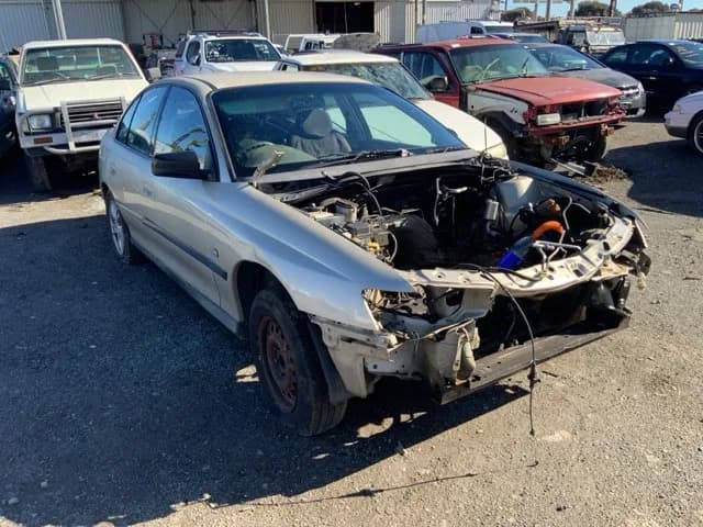 2004 Holden Commodore at Lonsdale