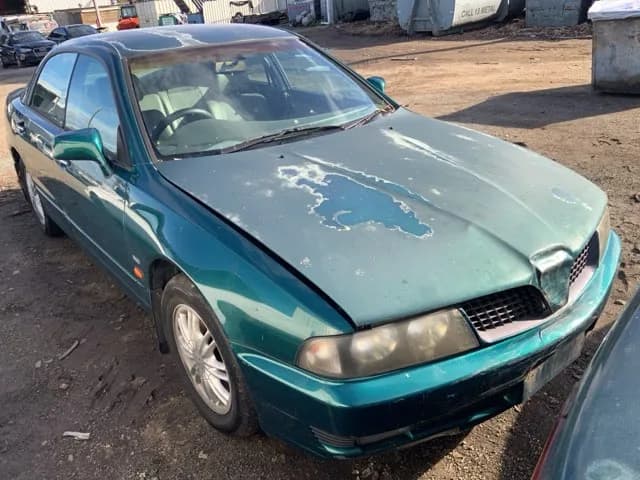 2002 Mitsubishi Magna at Lonsdale