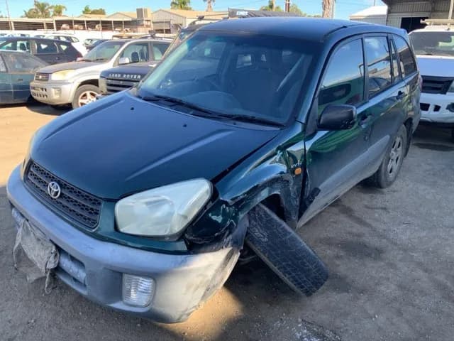 2000 Toyota Rav 4 at Lonsdale