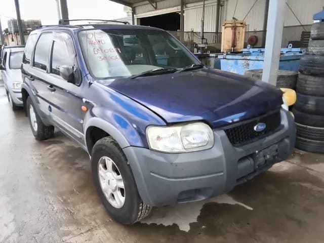 2003 Ford Escape at Elizabeth