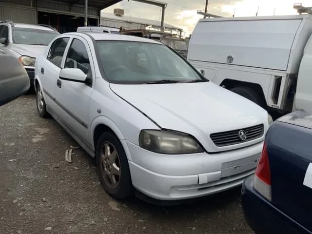 2001 Holden Astra at Lonsdale