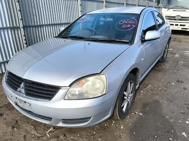 2005 Mitsubishi 380 at Elizabeth