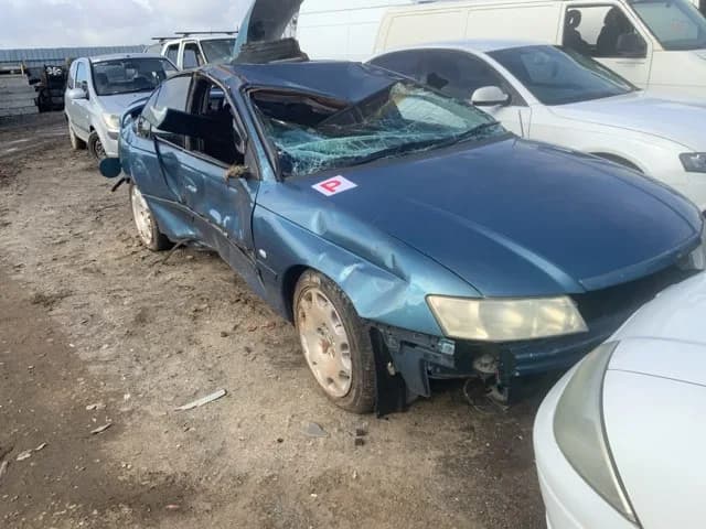 2005 Holden Commodore at Lonsdale