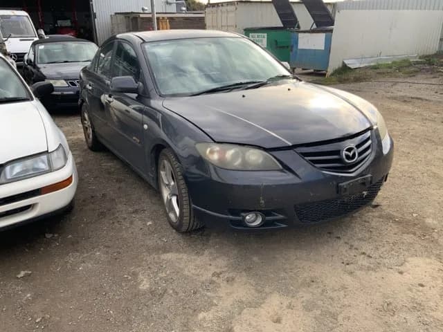 2005 Mazda 3 at Lonsdale