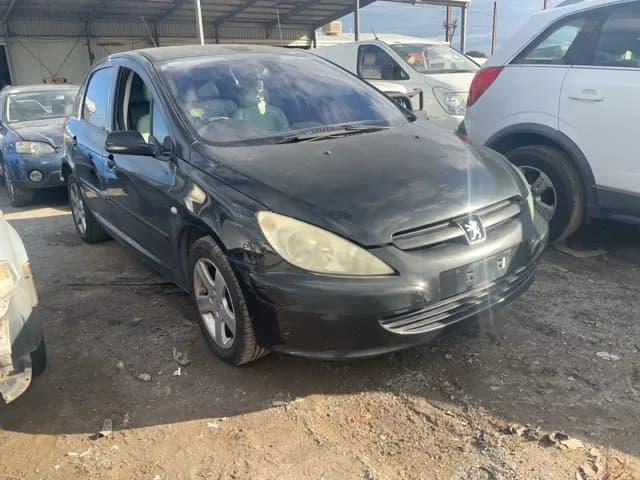 2004 Peugeot 307 at Lonsdale