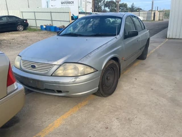 2000 Ford Falcon at Lonsdale