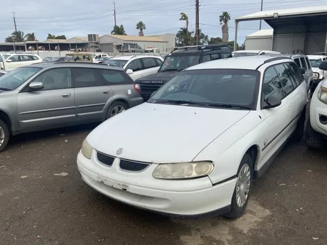 1999 Holden Commodore at Lonsdale