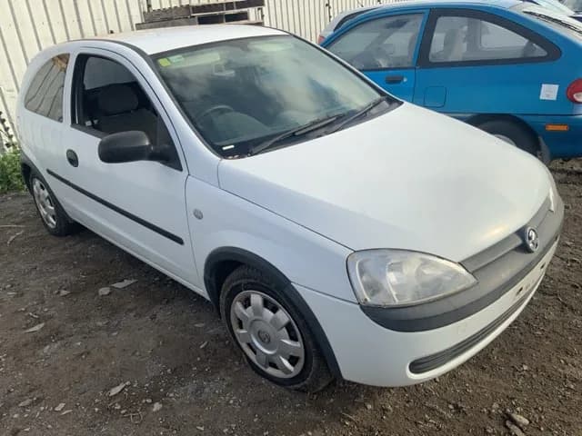 2001 Holden Barina at Lonsdale