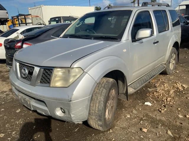 2007 Nissan Pathfinder at Lonsdale