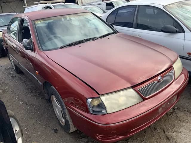 2000 Toyota Avalon at Lonsdale
