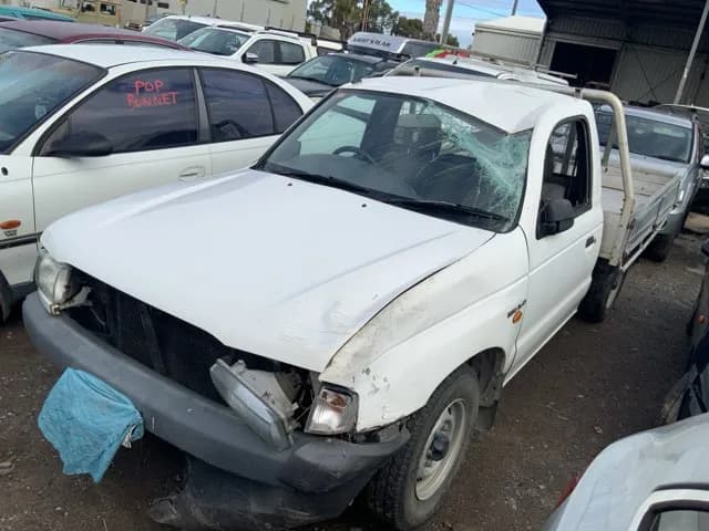 1999 Mazda Bravo at Lonsdale