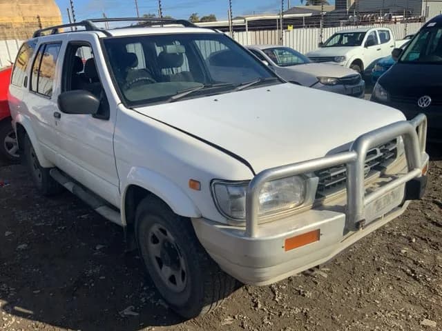 1995 Nissan Pathfinder at Lonsdale
