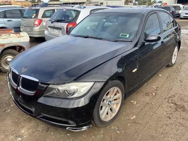 2008 BMW 320i at Lonsdale
